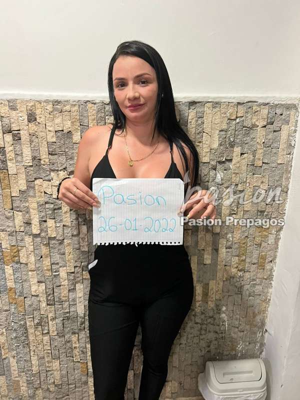 emma-3240655-prepago-medellin-8467a8c0f8a0614e551b-600x800.jpg
